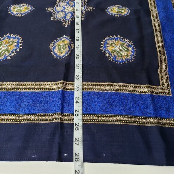 100 %PURE‎ VIRGIN WOOL Bandana Victorian Print Scar - Picture 10 of 10